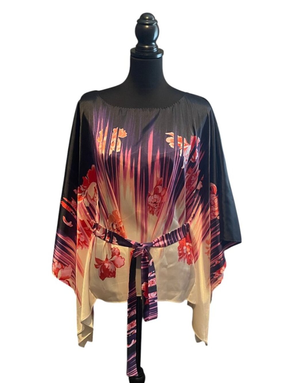 Beautiful T Tahari Boatneck Three Quarter Floral Printed Tie Satin Blouse